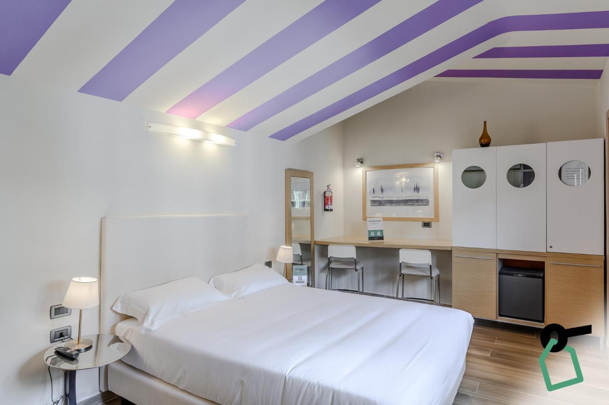 Hotiday Aparthotel Firenze Ngoại thất bức ảnh